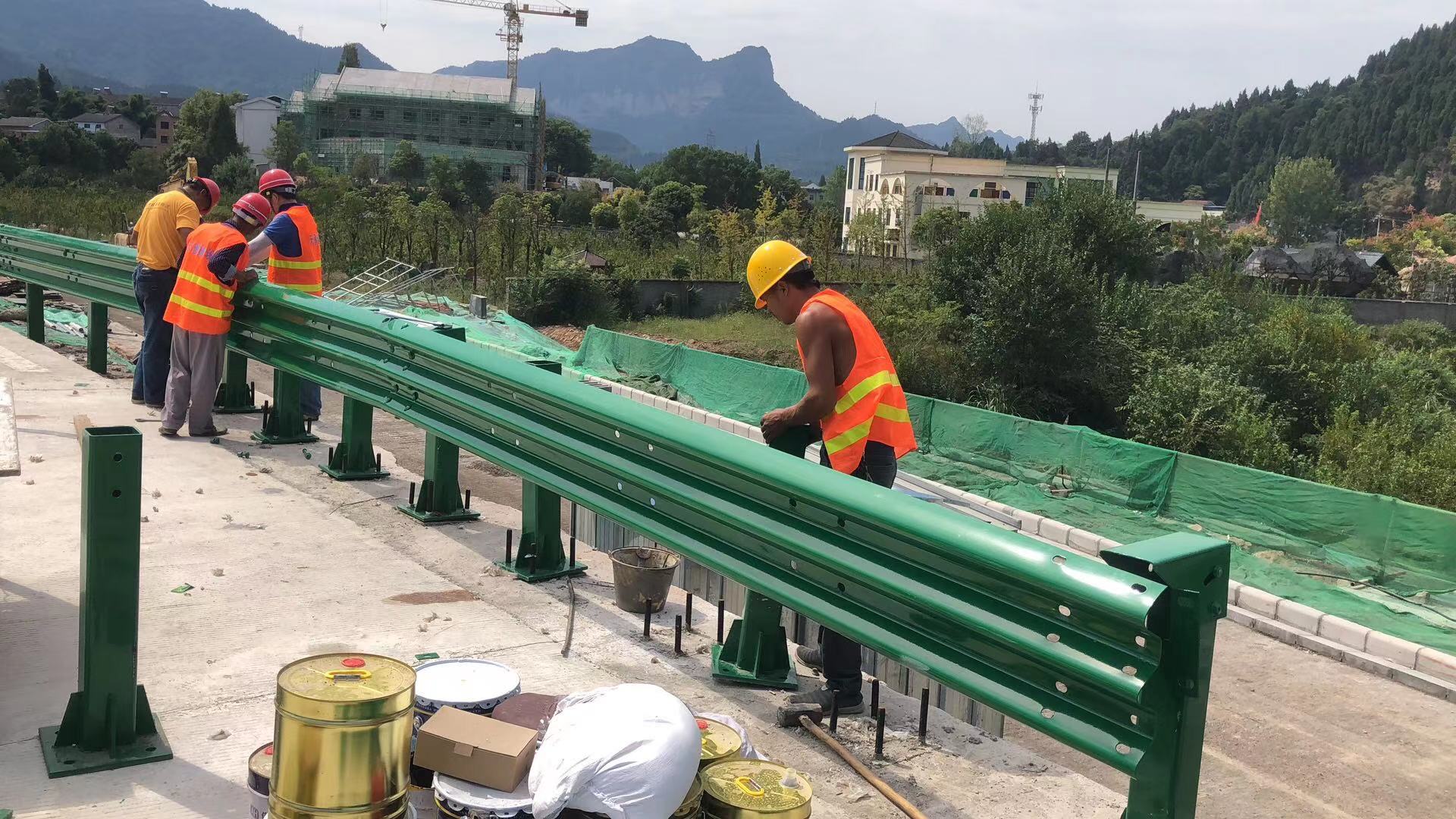 冕宁县高速公路波形护栏热镀锌波形护栏 - 推荐